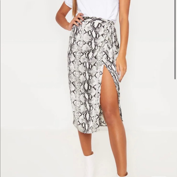 PrettyLittleThing Dresses & Skirts - Pretty Little Thing skirt